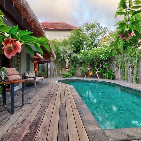 Villa Sham Seminyak  Exterior photo